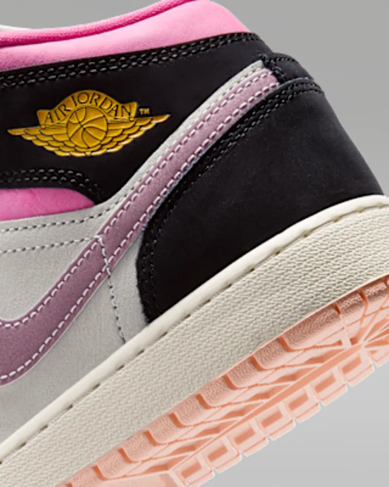 Black/Sail/Pinksicle/University Gold