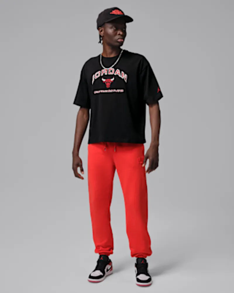 Black/University Red