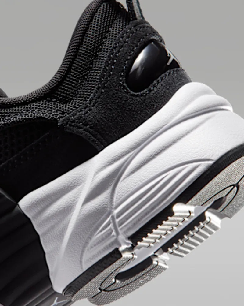 Black/White
