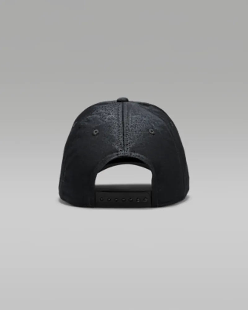 Black/White