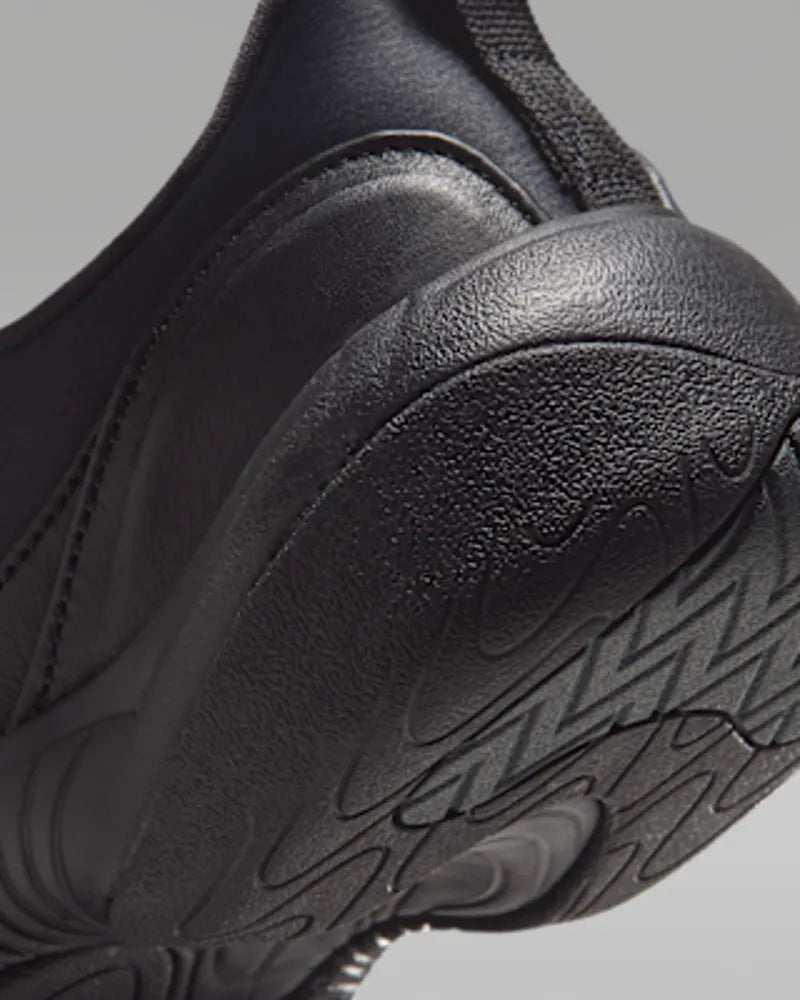 Black/Summit White/Anthracite