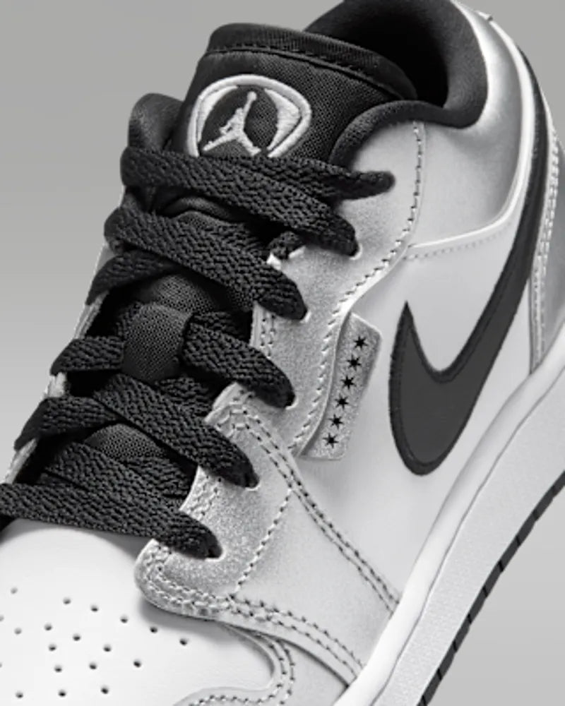 White/White/Metallic Silver/Black