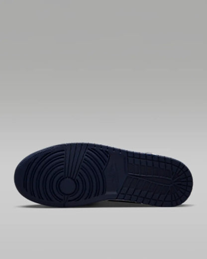 Obsidian/White/Grey Fog/Obsidian