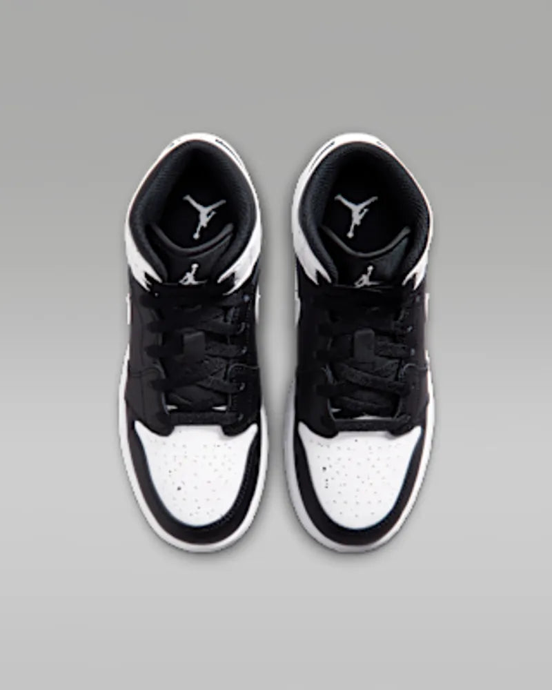 Black/Black/White