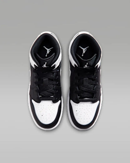 Black/Black/White