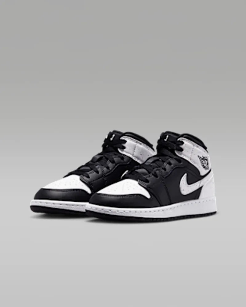 Black/Black/White