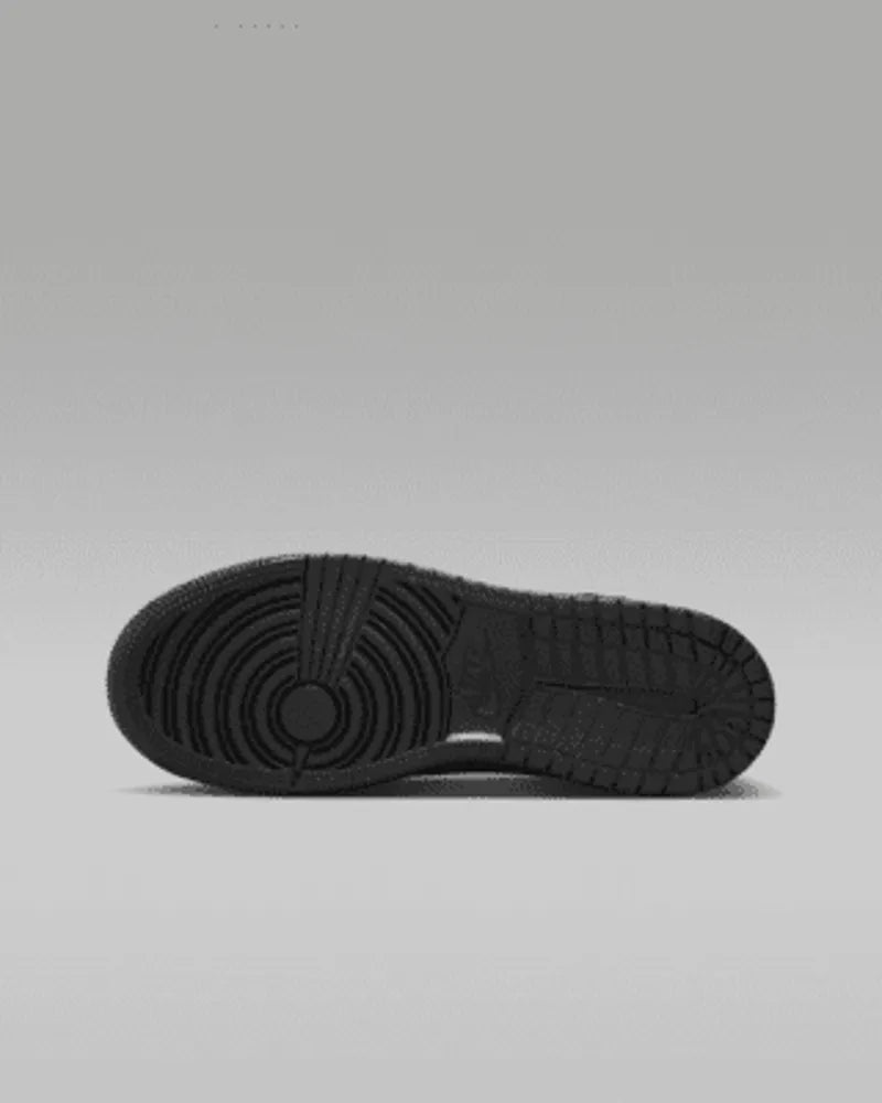 Black/Black/Black
