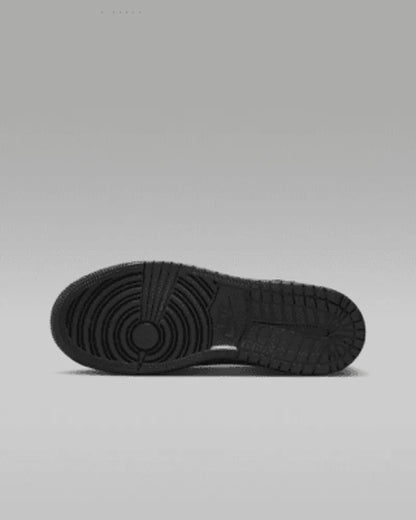 Black/Black/Black