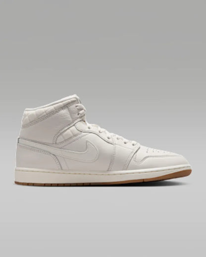 Phantom/Gum Dark Brown/University Red/Sail