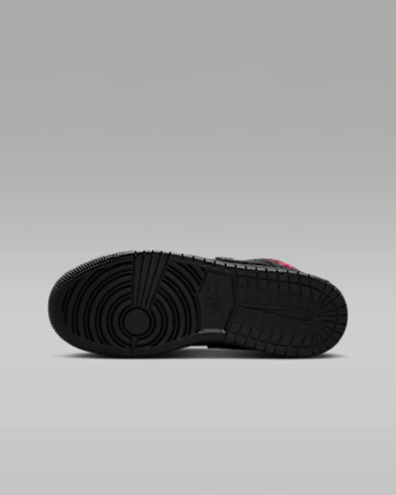 Black/Black/Tough Red