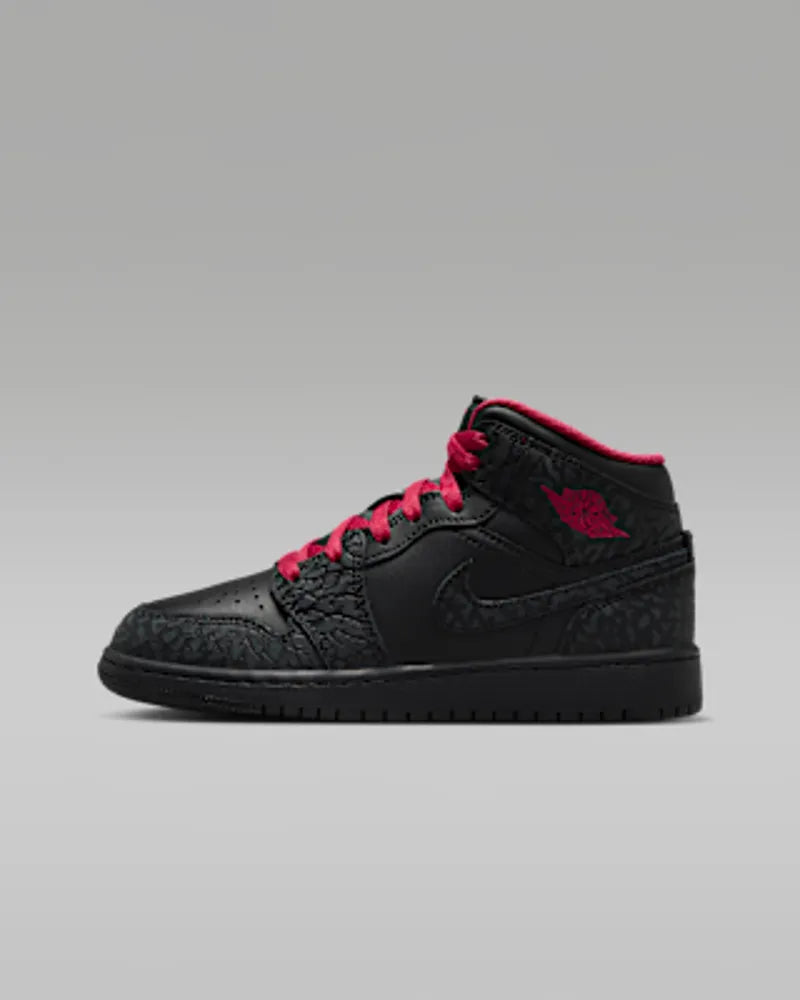 Black/Black/Tough Red