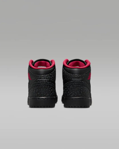 Black/Black/Tough Red