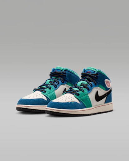 Chalk/True Blue/Kinetic Green/University Red