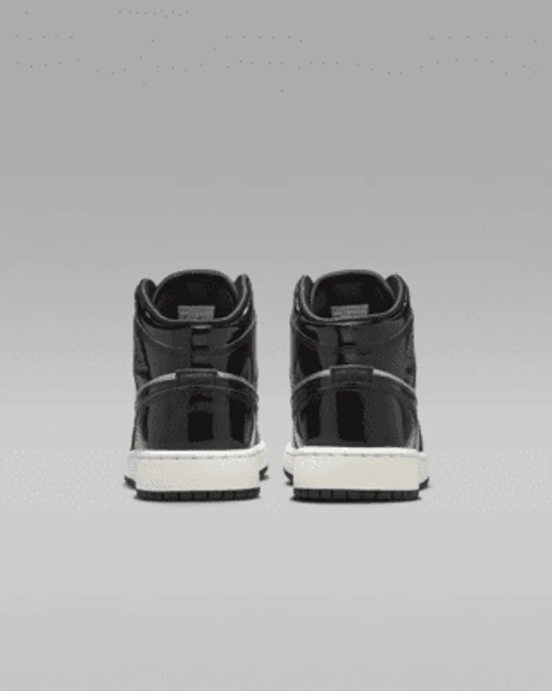 Black/Metallic Silver/Sail/Metallic Gold