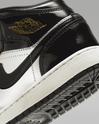Black/Metallic Silver/Sail/Metallic Gold