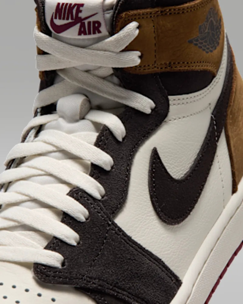Shadow Brown/Light British Tan/Team Red