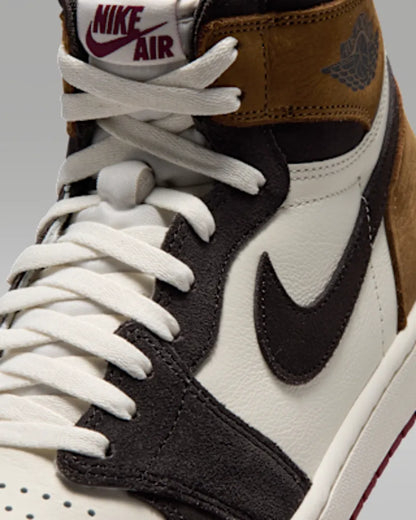 Shadow Brown/Light British Tan/Team Red