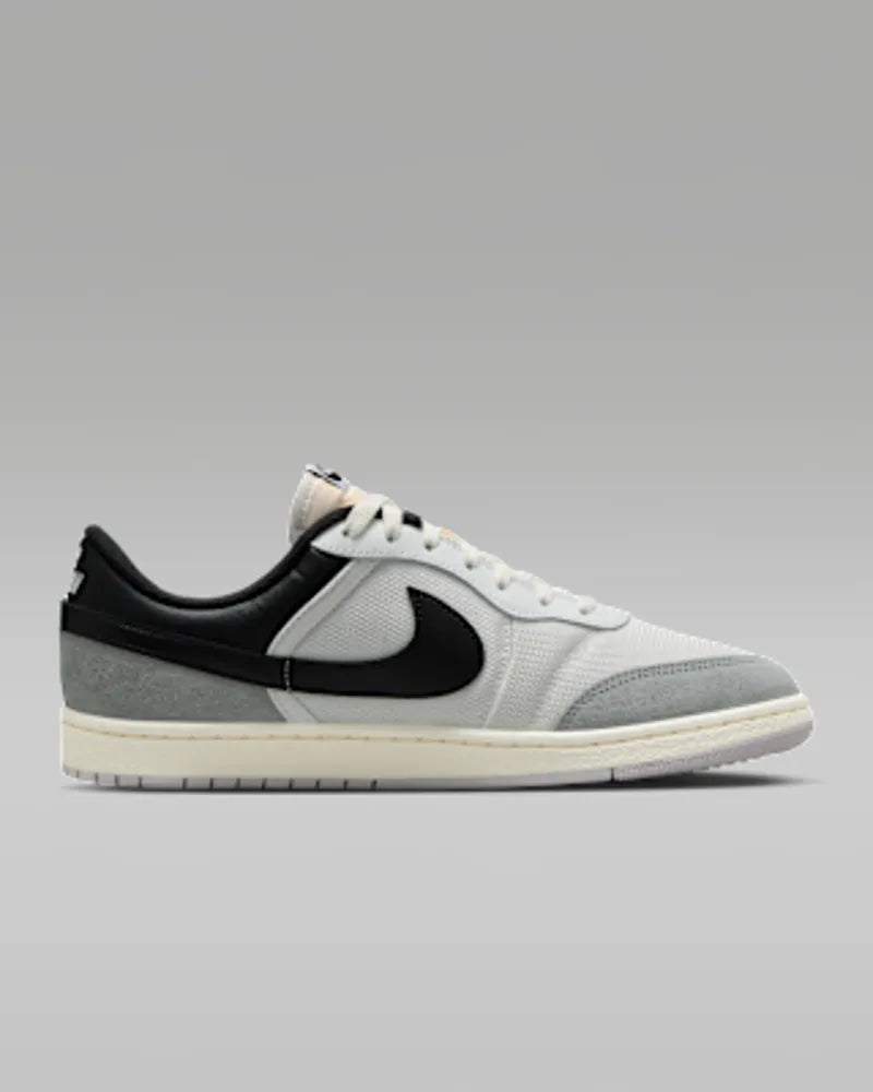Summit White/Light Smoke Grey/Neutral Grey/Black