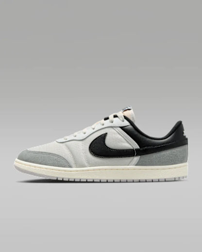 Summit White/Light Smoke Grey/Neutral Grey/Black