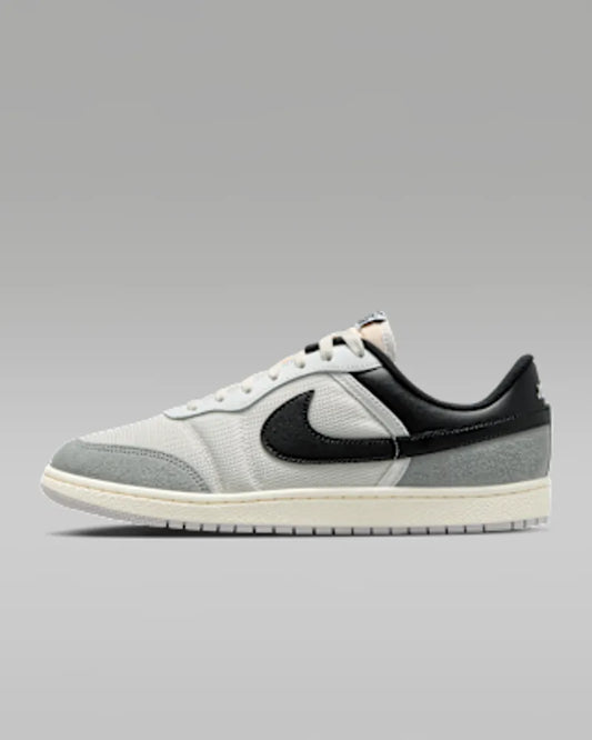 Summit White/Light Smoke Grey/Neutral Grey/Black