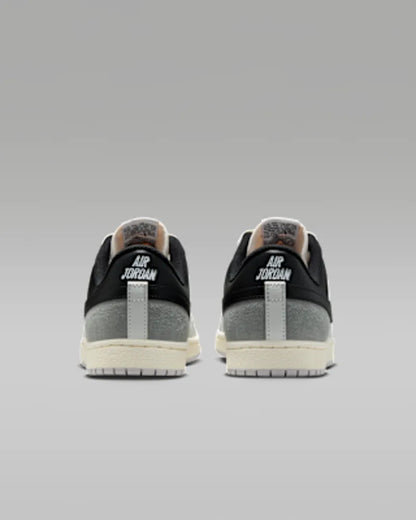 Summit White/Light Smoke Grey/Neutral Grey/Black
