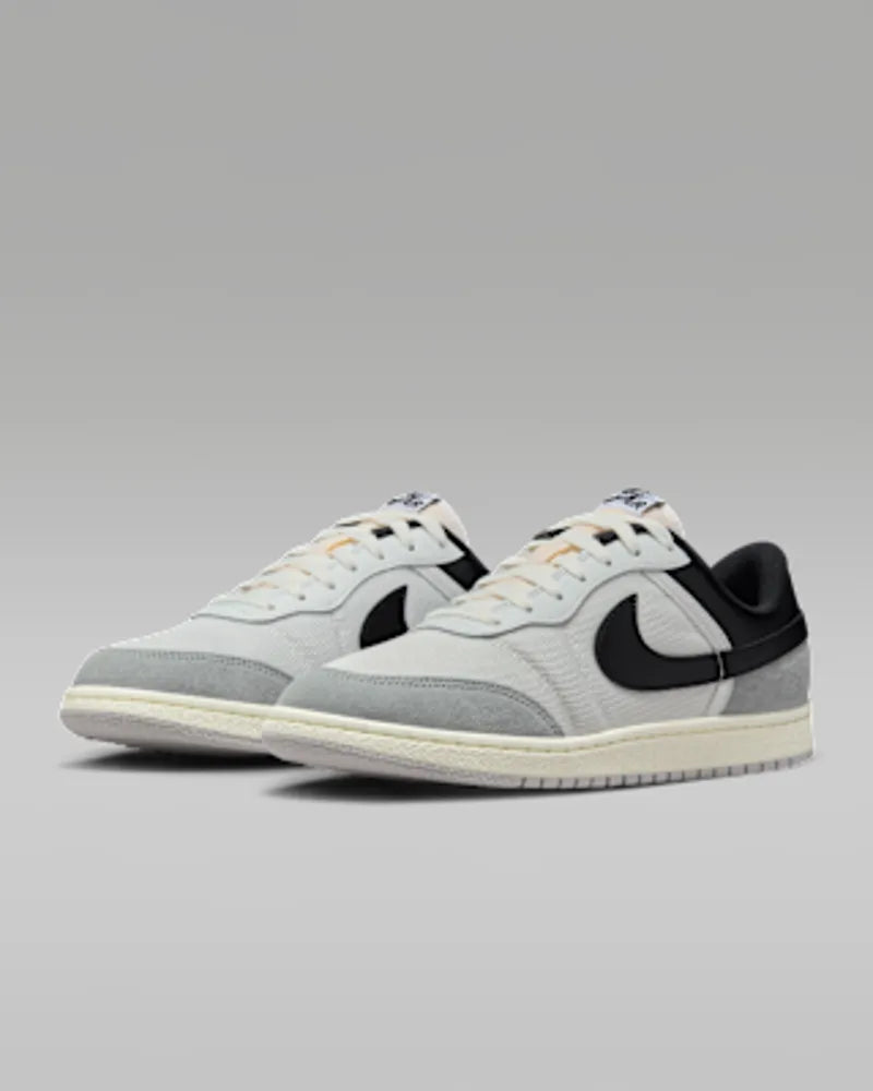 Summit White/Light Smoke Grey/Neutral Grey/Black