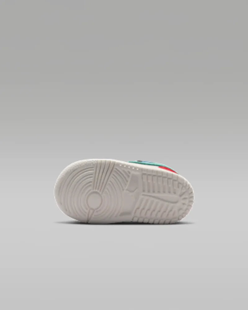 True Blue/University Red/Kinetic Green/Black