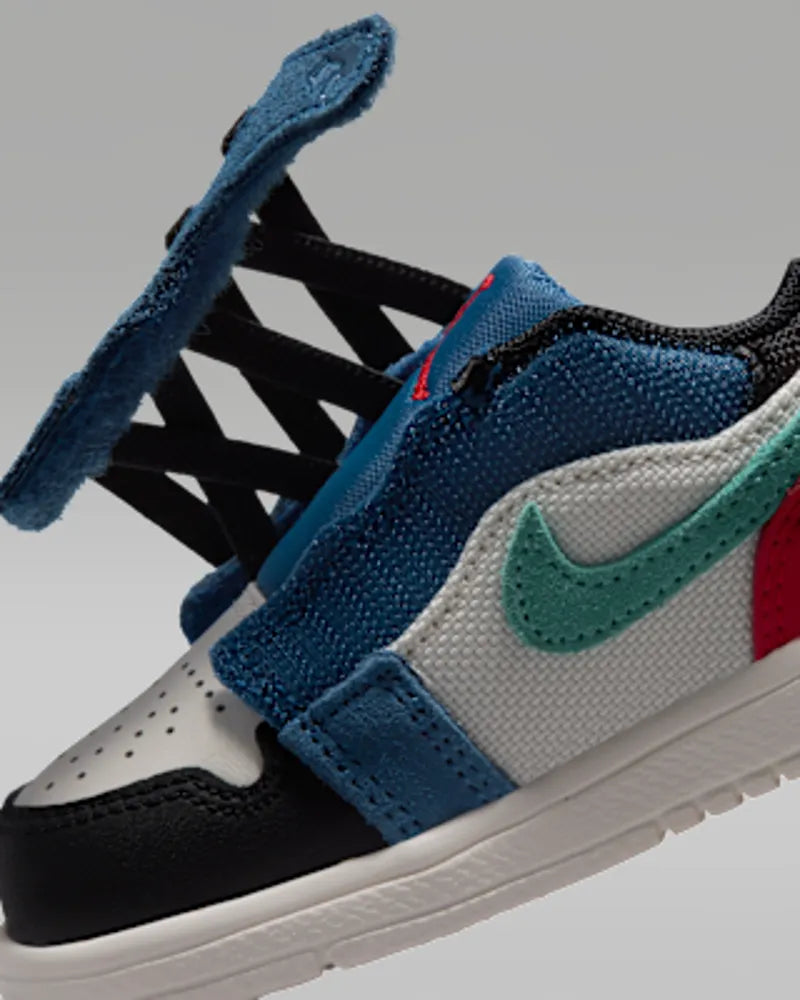 True Blue/University Red/Kinetic Green/Black