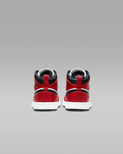 Black/Gym Red/Black