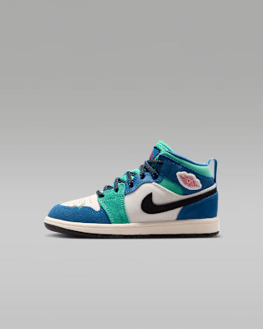 Chalk/True Blue/Kinetic Green/University Red