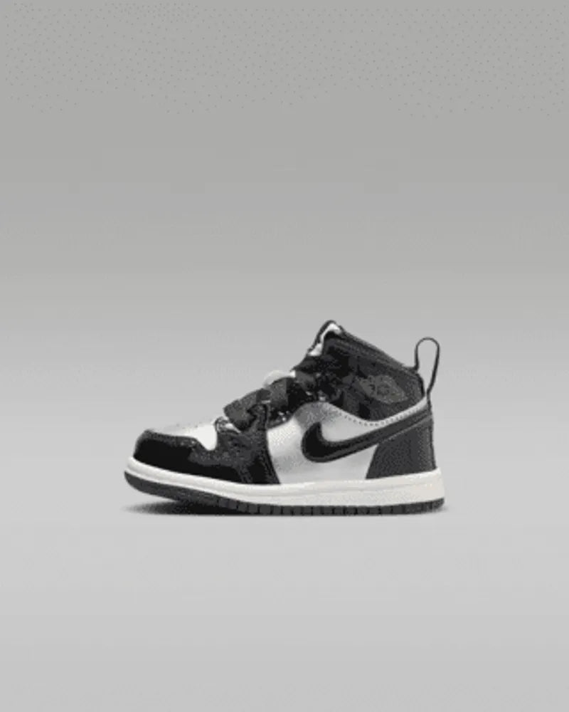Black/Metallic Silver/Sail/Metallic Gold