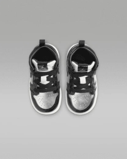 Black/Metallic Silver/Sail/Metallic Gold