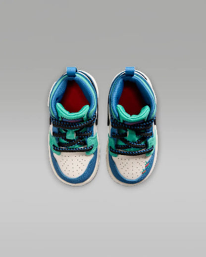 Chalk/True Blue/Kinetic Green/University Red
