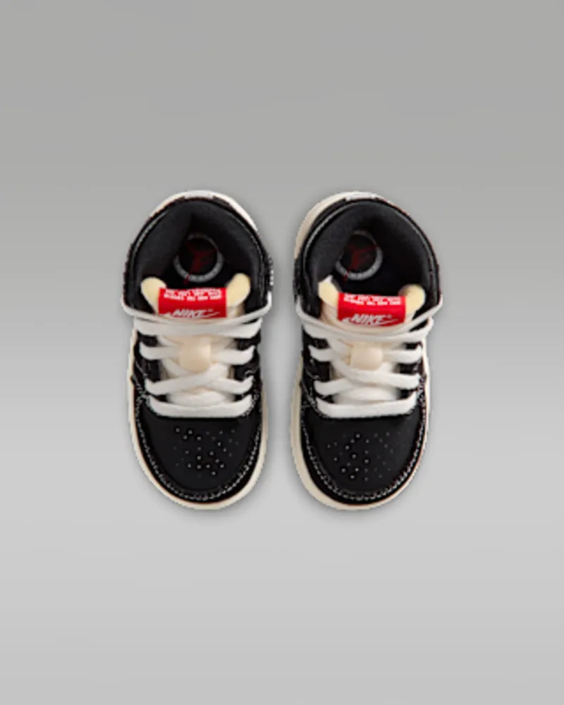Black/Gum Medium Brown/Sail