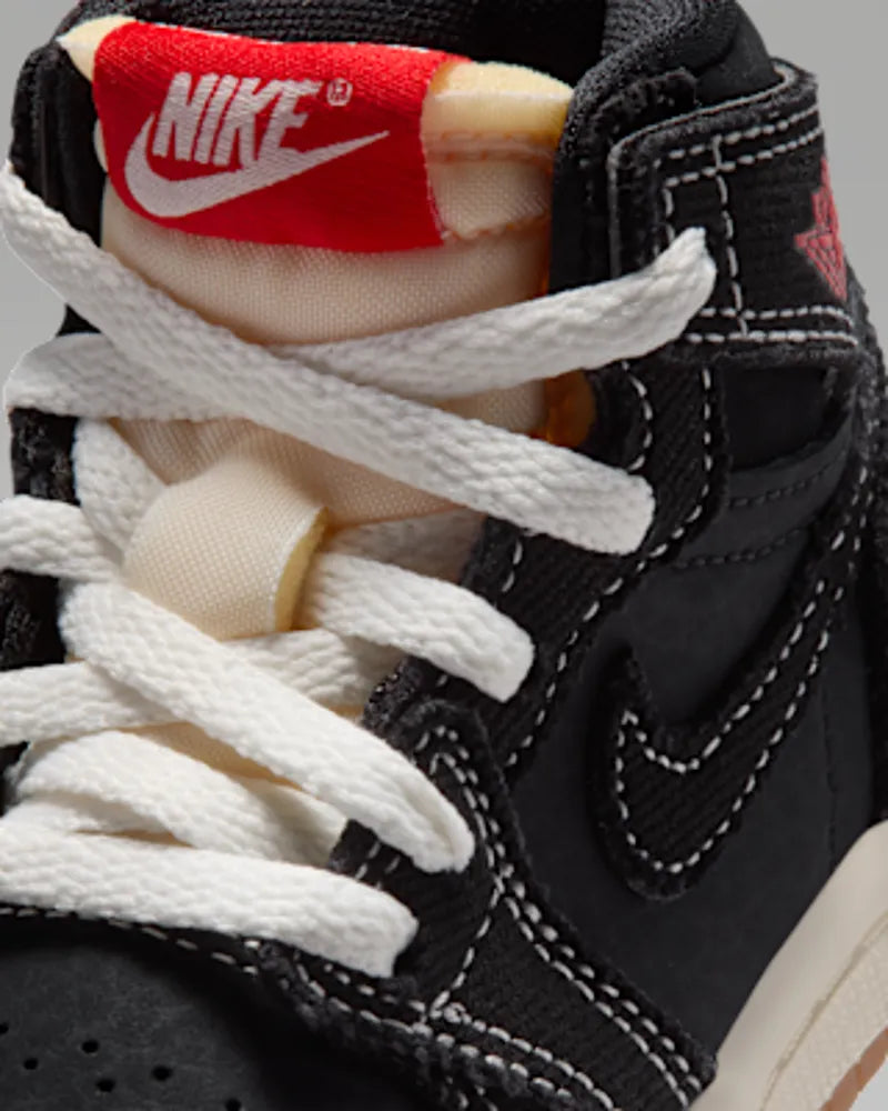 Black/Gum Medium Brown/Sail