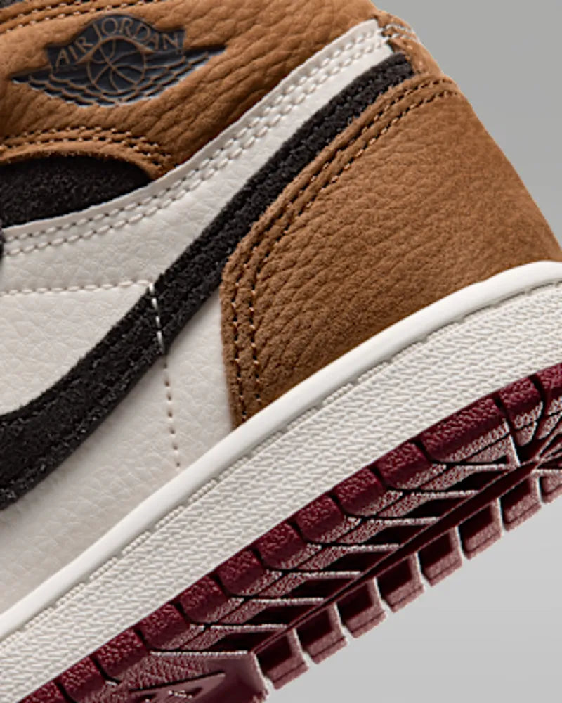 Shadow Brown/Light British Tan/Light British Tan/Team Red