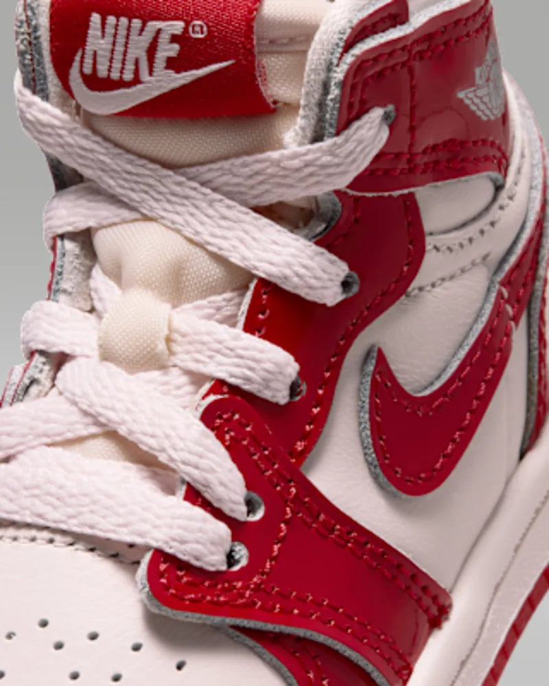 University Red/Light Soft Pink/Metallic Silver