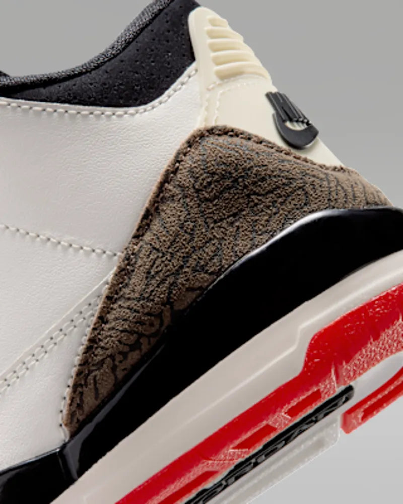 Sail/University Red/Pale Ivory/Black