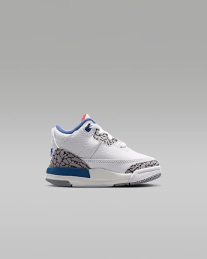 White/True Blue/Cement Grey/Fire Red