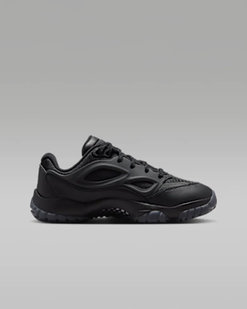 Black/Dark Smoke Grey