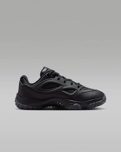 Black/Dark Smoke Grey