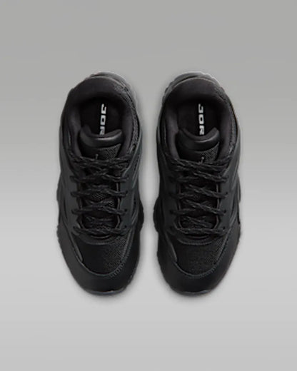 Black/Dark Smoke Grey