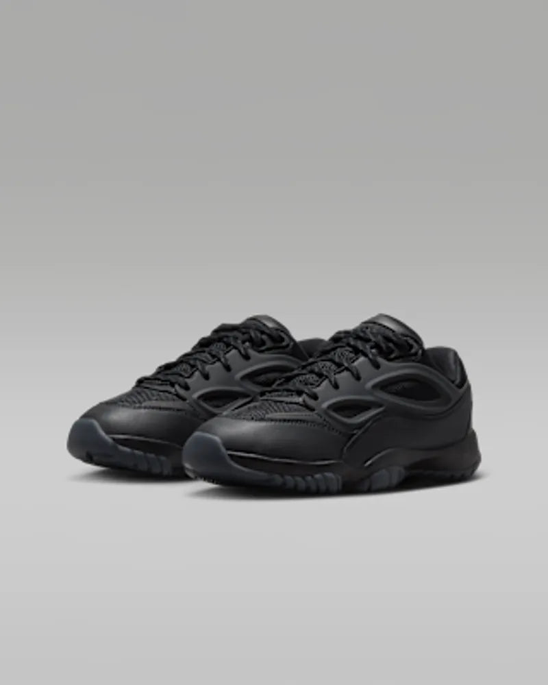 Black/Dark Smoke Grey