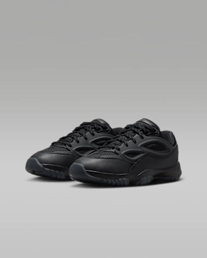 Black/Dark Smoke Grey