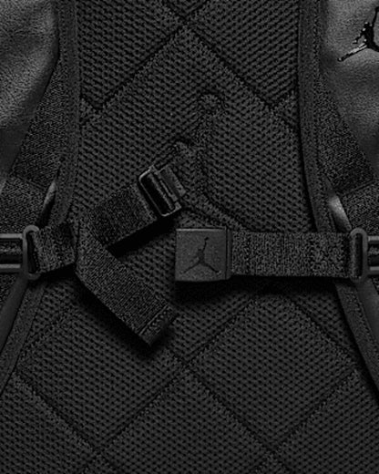 Black/Black/Black/Metallic Silver