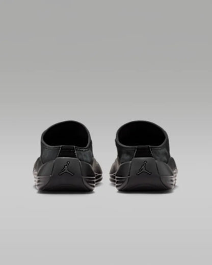 Black/Dark Smoke Grey