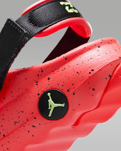 Infrared 23/Barely Volt/Black