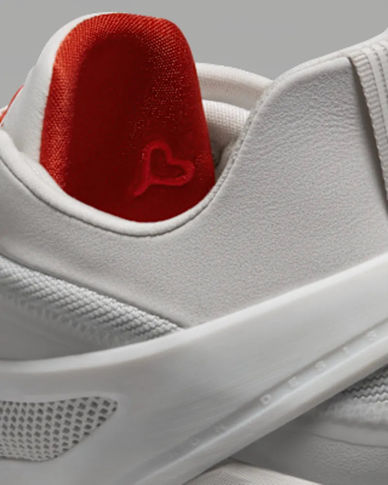 Swan/Phantom/White/Picante Red