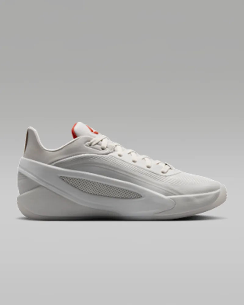 Swan/Phantom/White/Picante Red