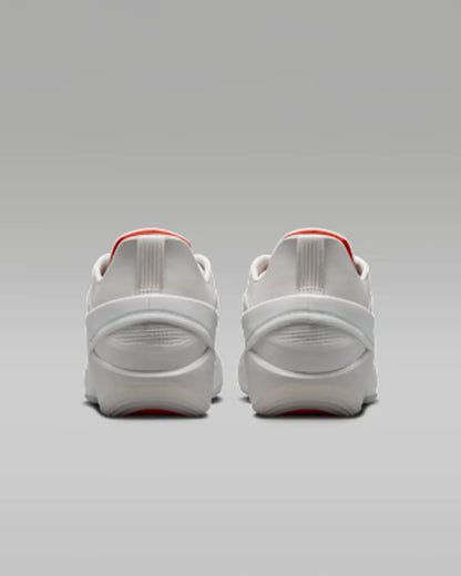 Swan/Phantom/White/Picante Red